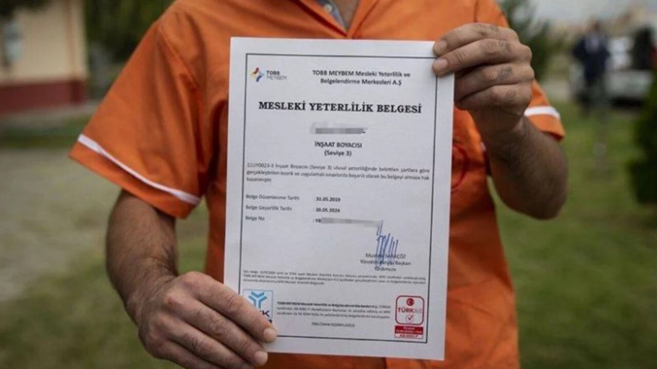 Belgesi Olmayan Bu 40 Meslekte Çalışamayacak!