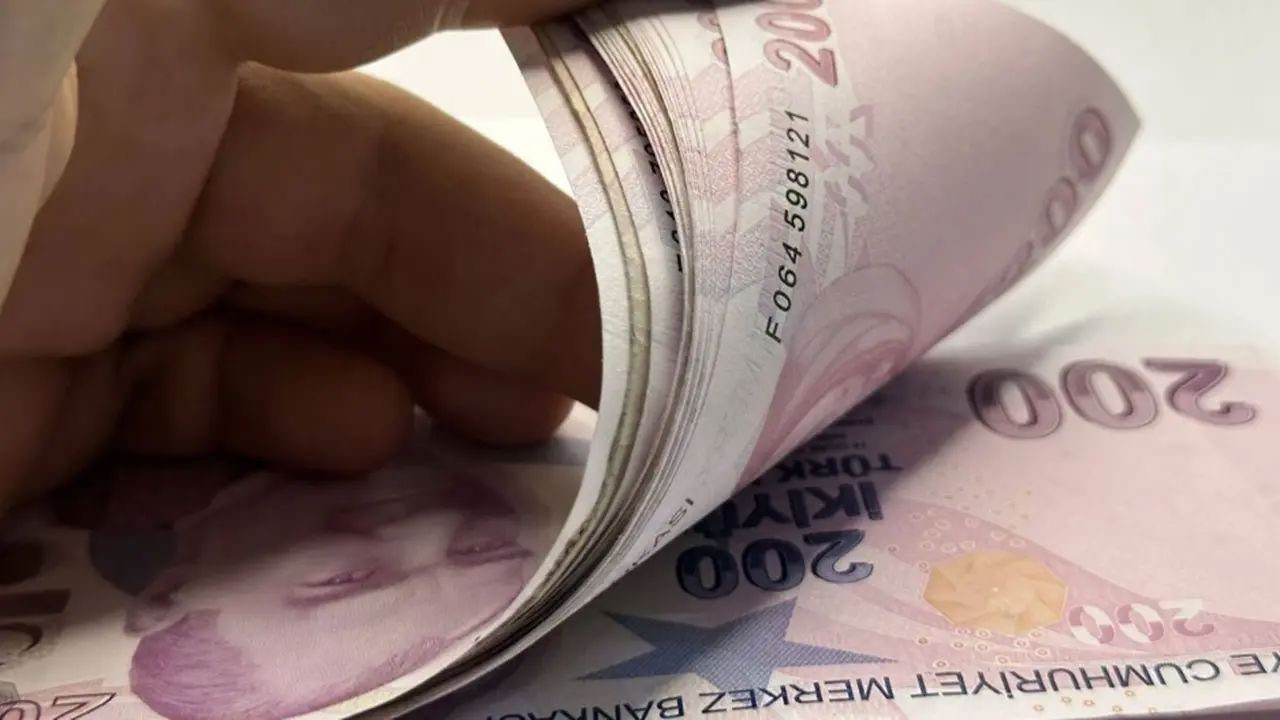 Tamamlayıcı Emeklilik Sistemi Geliyor: Çalışana İkinci Maaş ve Nakit Çekim Hakkı